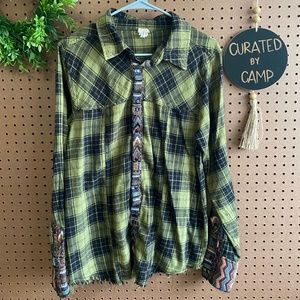 Gimmicks by BKE Flannel + Embroidered Button Up